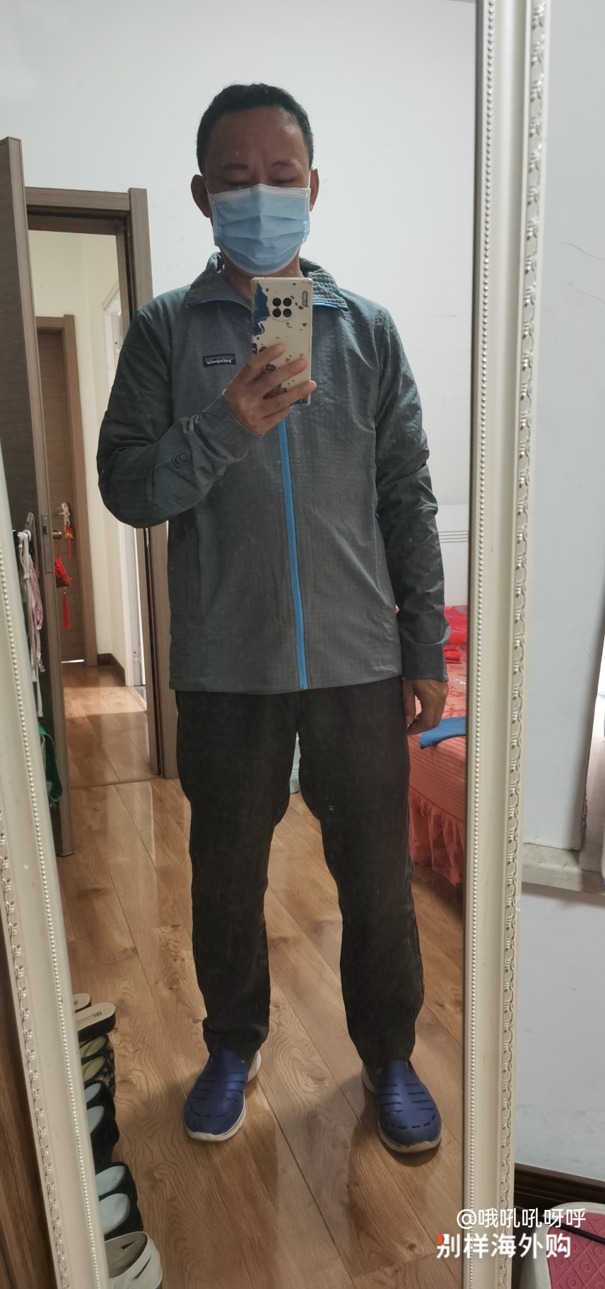 胸围，肩宽，都差不多，衣长稍长了一点，袖长那就不止一点，如果自己穿的话，估计要去改一下袖长。轻薄款 ，其实r1、r2都是值得入的。