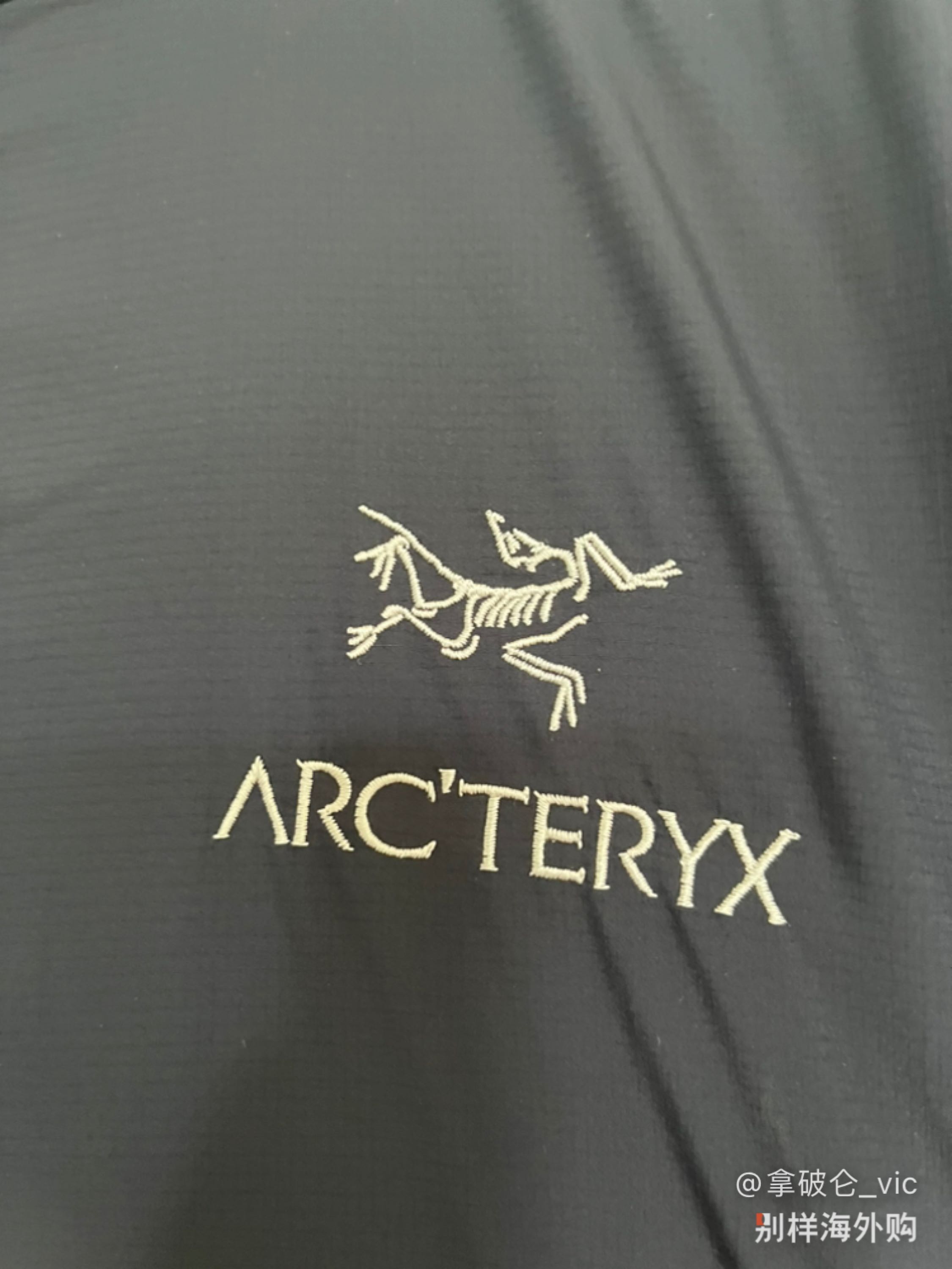 很不错，衣服到位品质好，真假让人放心