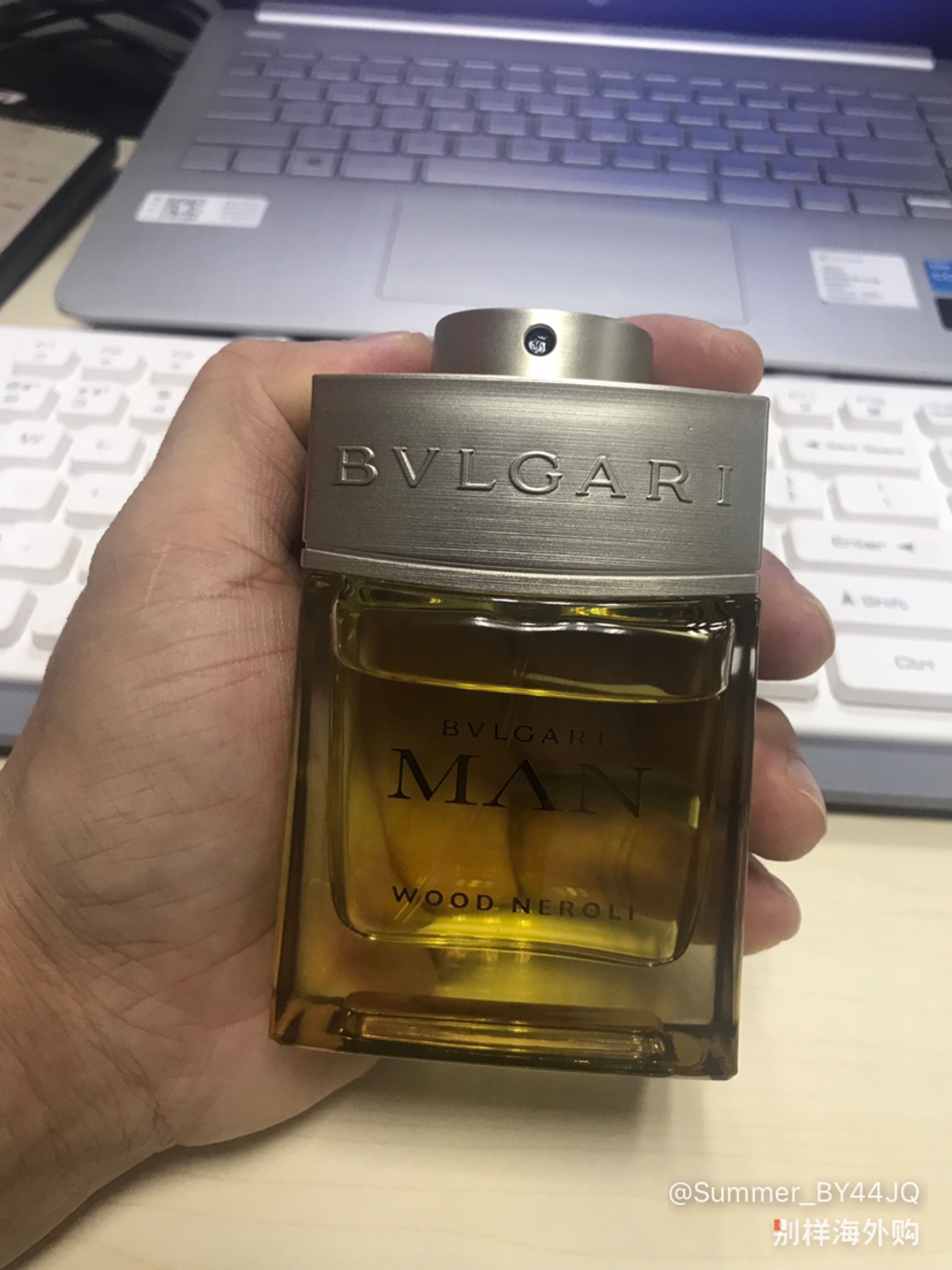 物流很快，长途跋涉，完好无损
非常好闻的橙花味
