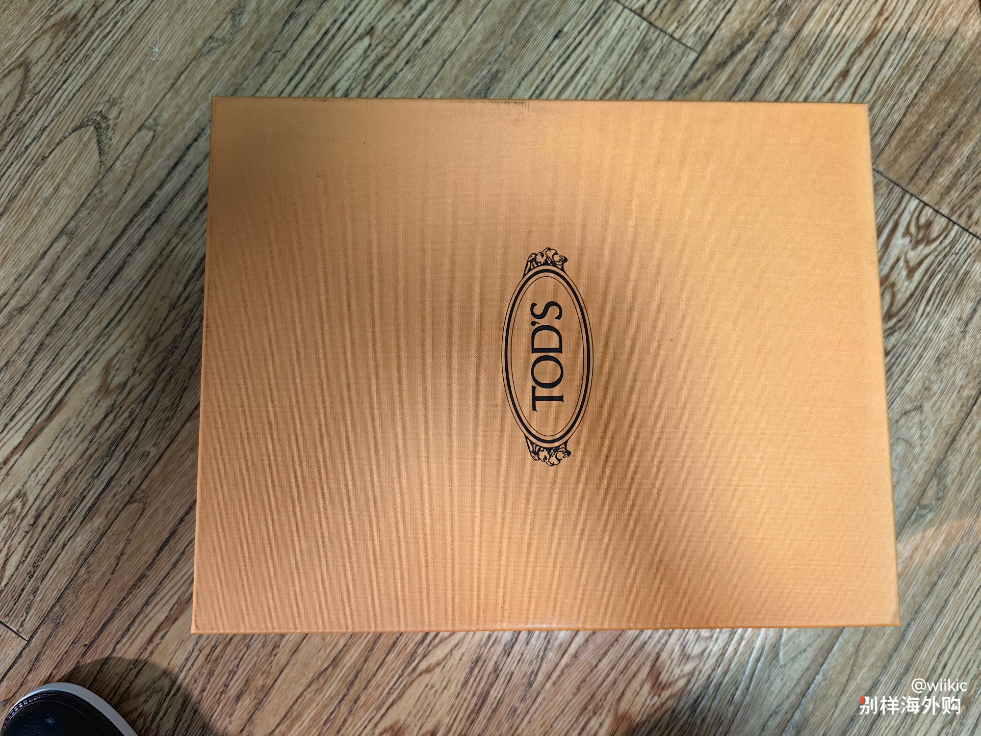 鞋型很棒,穿着非常帅,很满意!