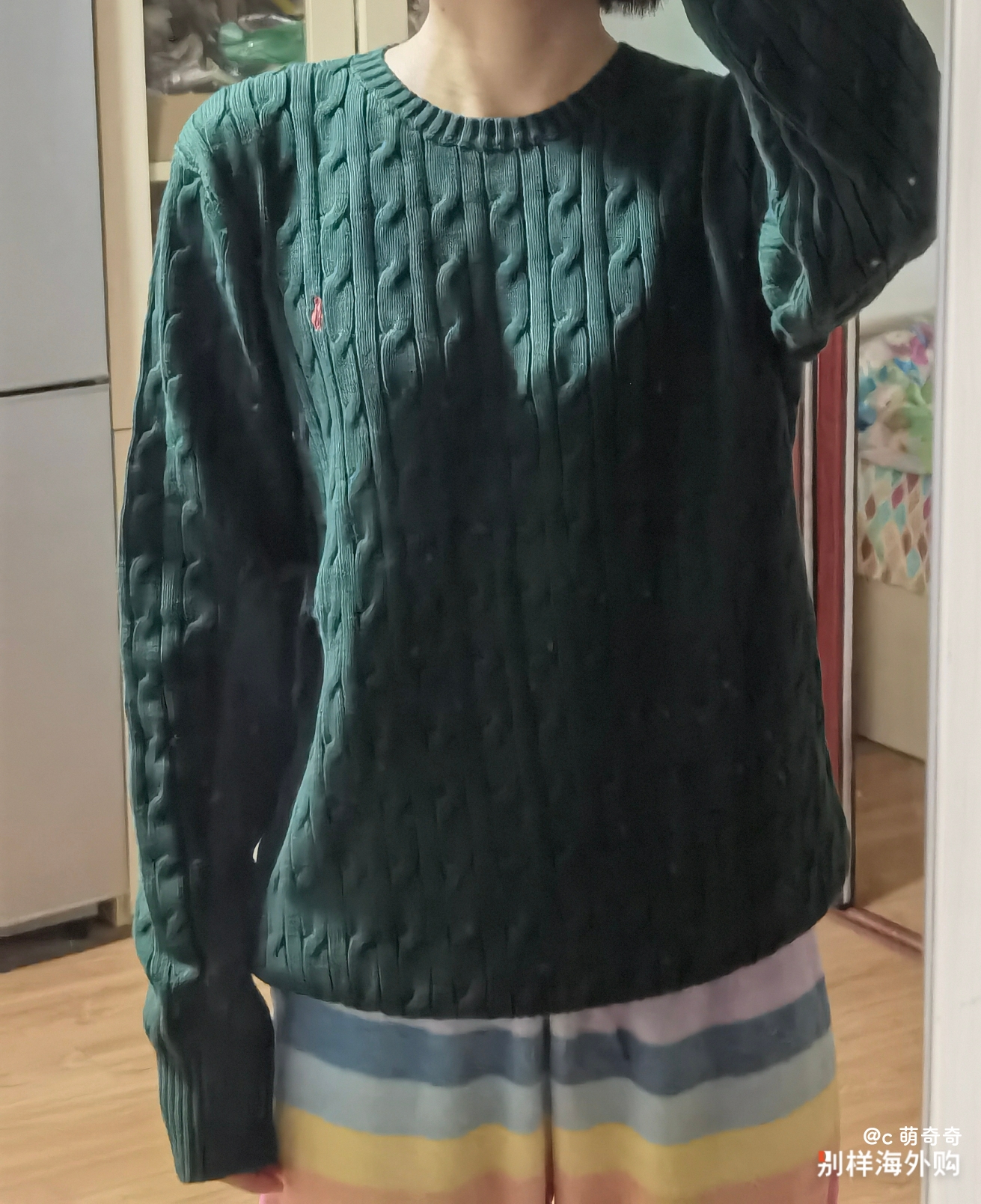 165/90斤，xl有大了，里面还能套衬衫穿，还挺厚实的，比女款的开衫摸着厚一些些，大点行，就怕小，之前帽衫最大有点小，都害怕，不敢再买帽衫，怕穿不了