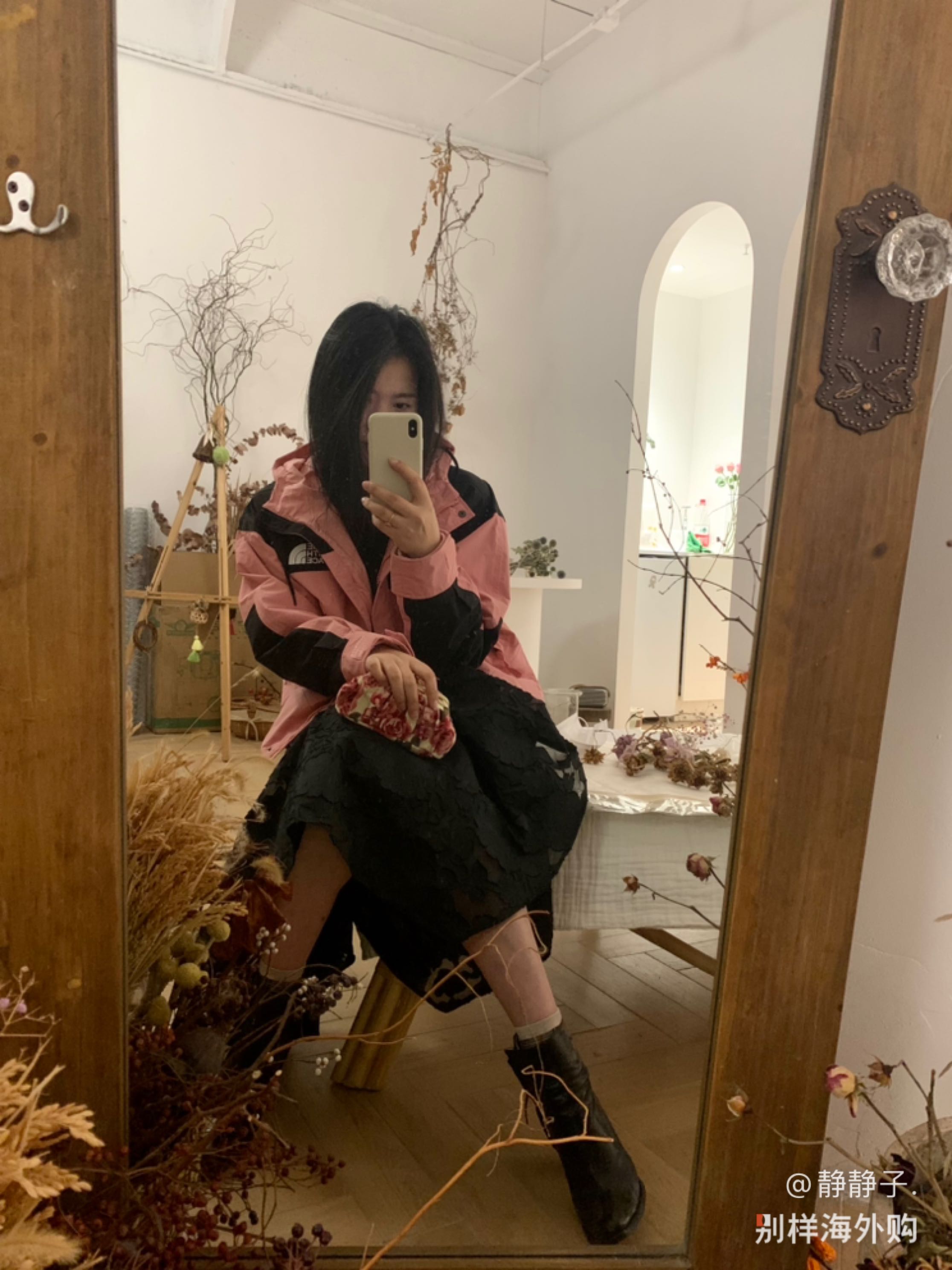 这个粉色太好看了 不会俗气  我第一件北面  