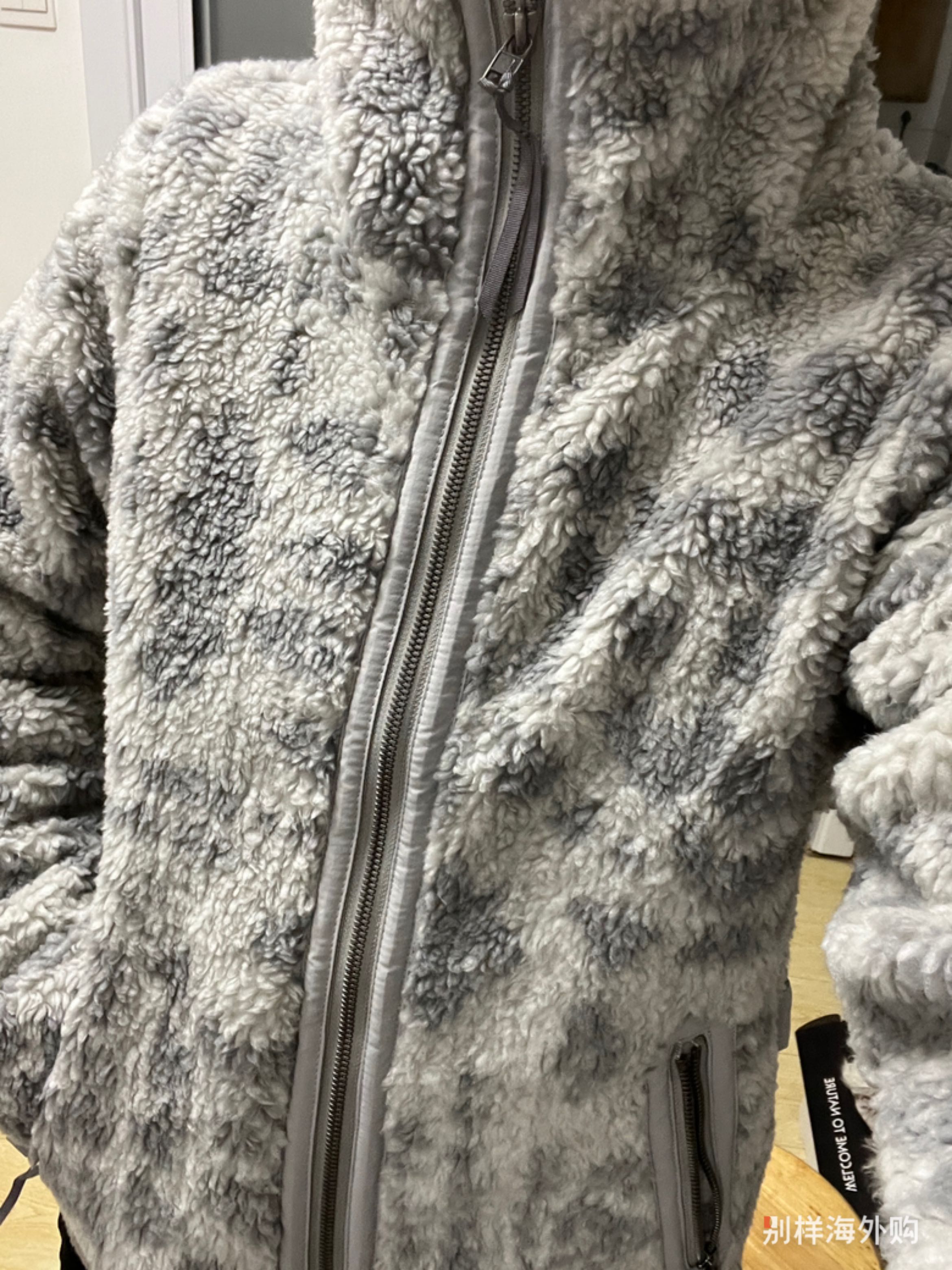 买小了，客服推荐的人s，但是我觉得买大点好些吧