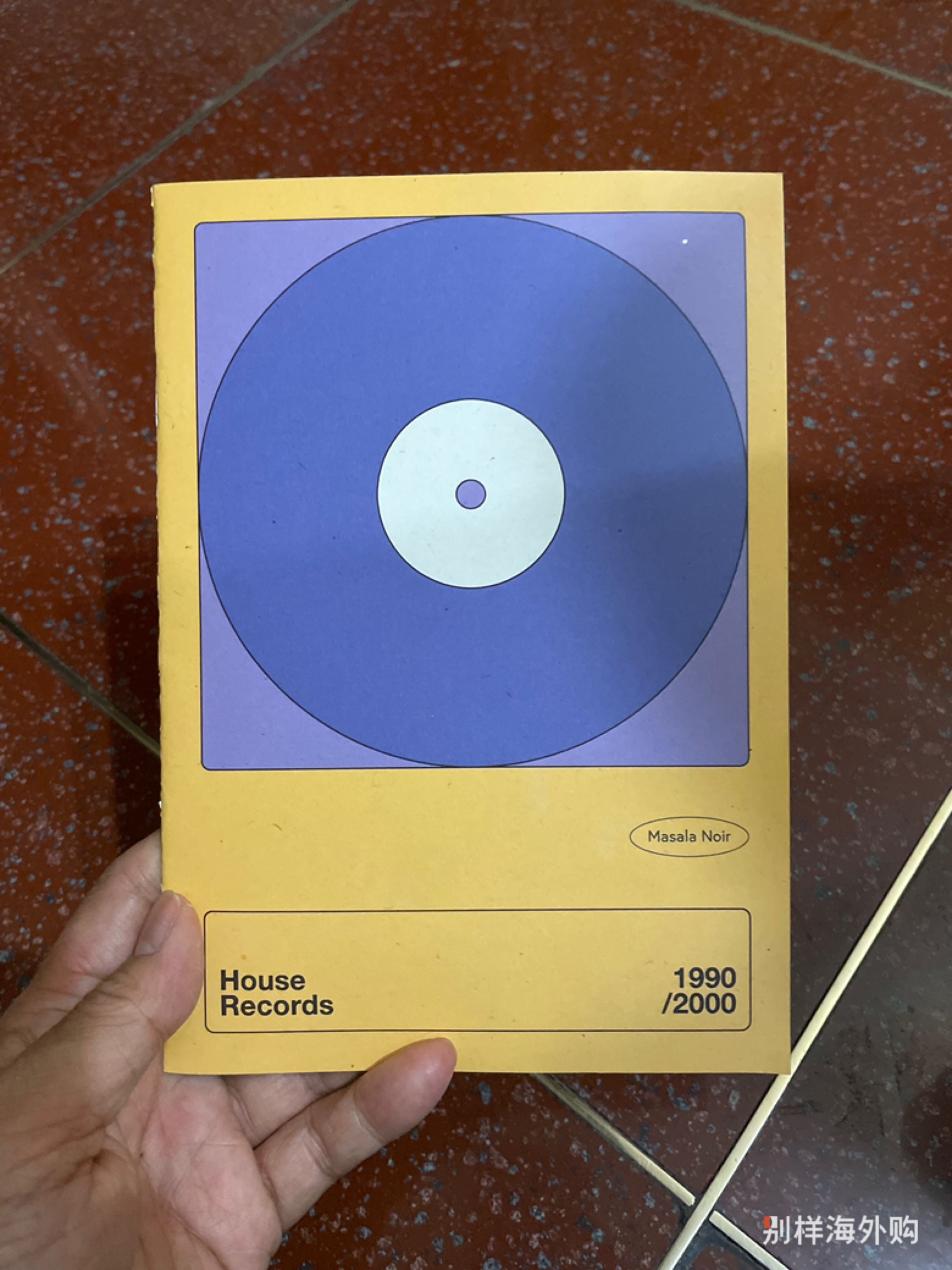 精选九十年代舞曲黑胶唱片中心贴纸设计图案。