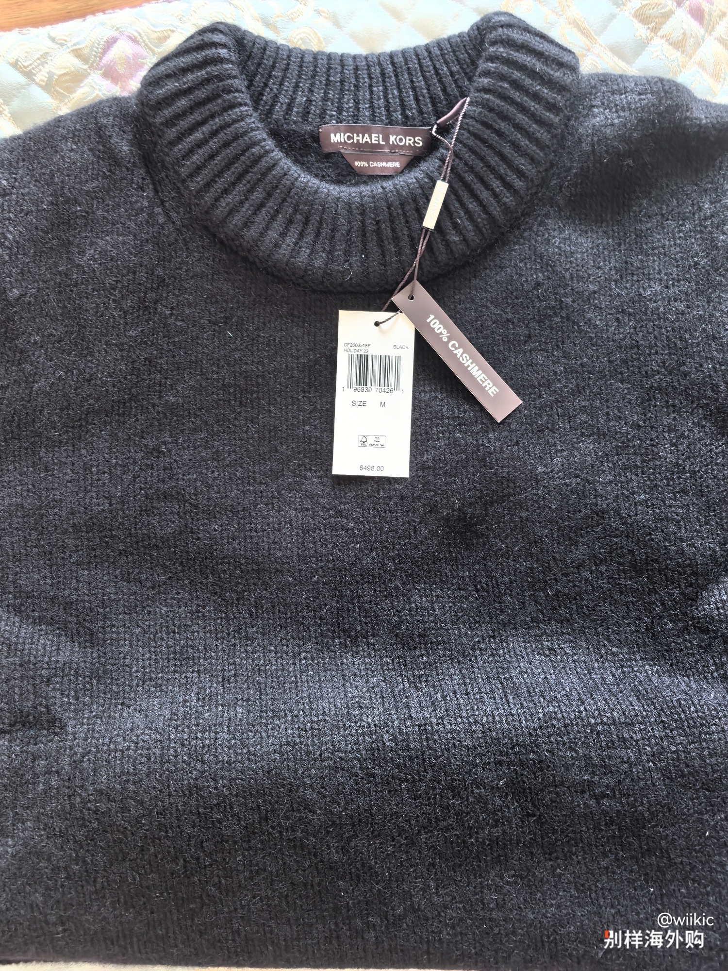 好厚实，全羊绒的，冬天再穿吧