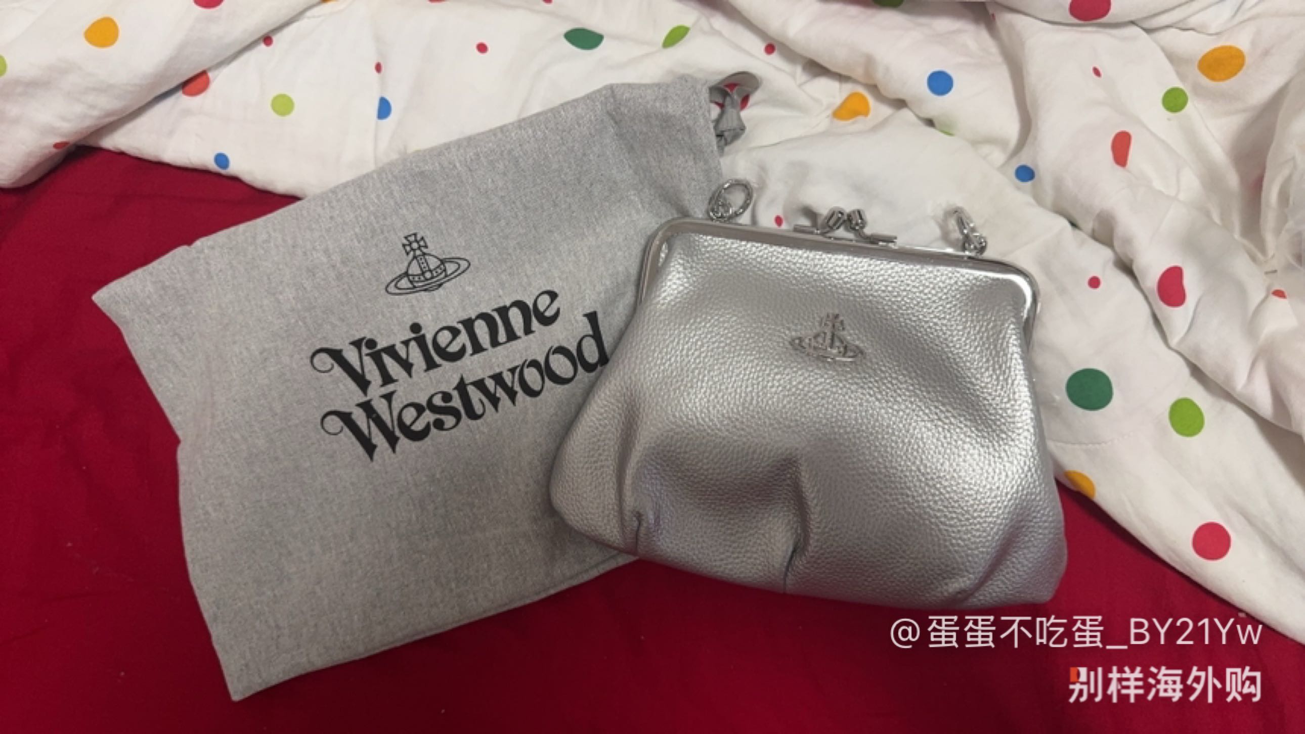 等了一周，感觉还是彩色的西太后更好看哈哈，非常百搭
