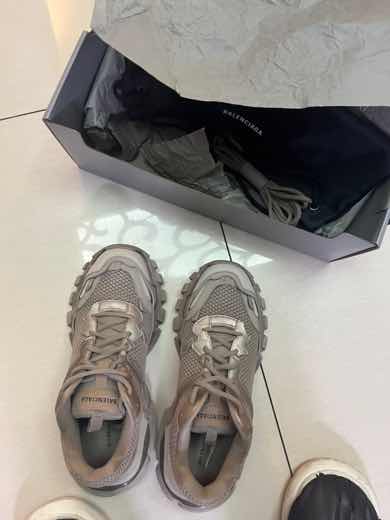 满意，蛮舒服，感觉比较百搭