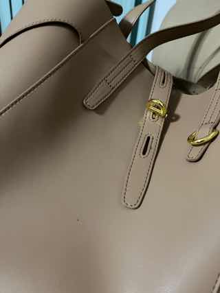 北***6评价:颜色温和,款式秀气