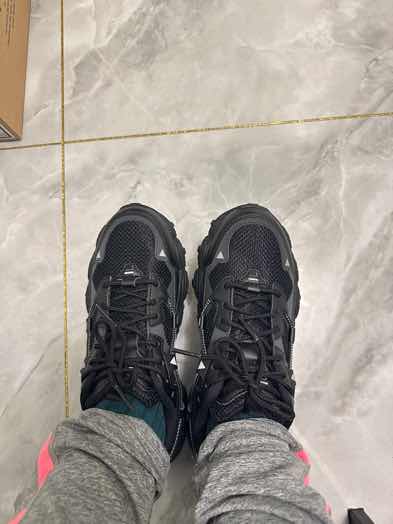 版型好看，价格实惠，物流也快，不错的一次购物体验。