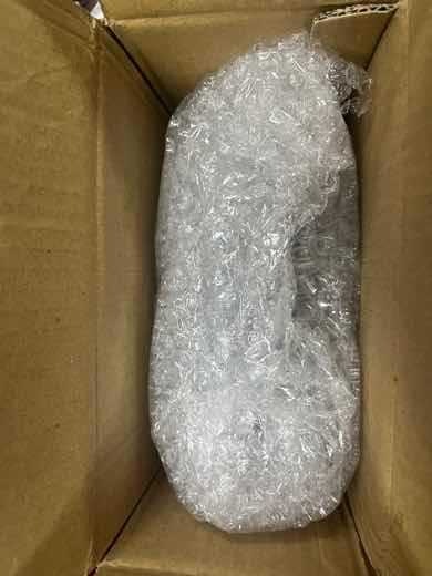 是正品，还有赠品，一直喜欢用的品牌，