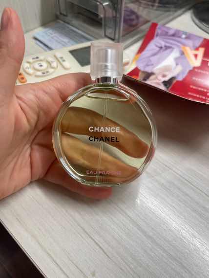 在专柜给了小样，很喜欢，价格美丽
