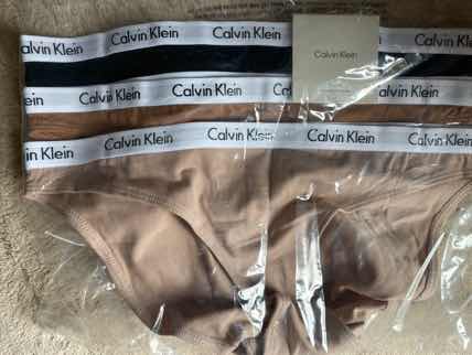 用户匿名用户对商品的晒单评价: 怎么M号看着好大, 点赞数: 5