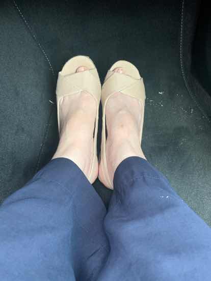 用户匿名用户对商品的晒单评价: 颜色很柔和, 点赞数: 5