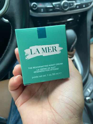 用户雨***m对商品的晒单评价: 晚上用用看，保湿效果怎么样，秋冬季容易皮，都说好用。, 点赞数: 10