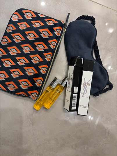 用户在***步对商品的晒单评价: 送了小礼物。, 点赞数: 1